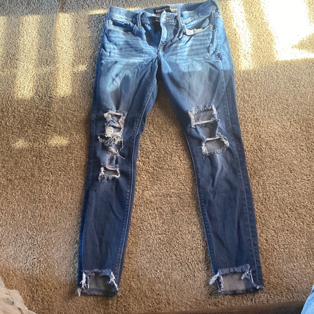 dark blue jeans